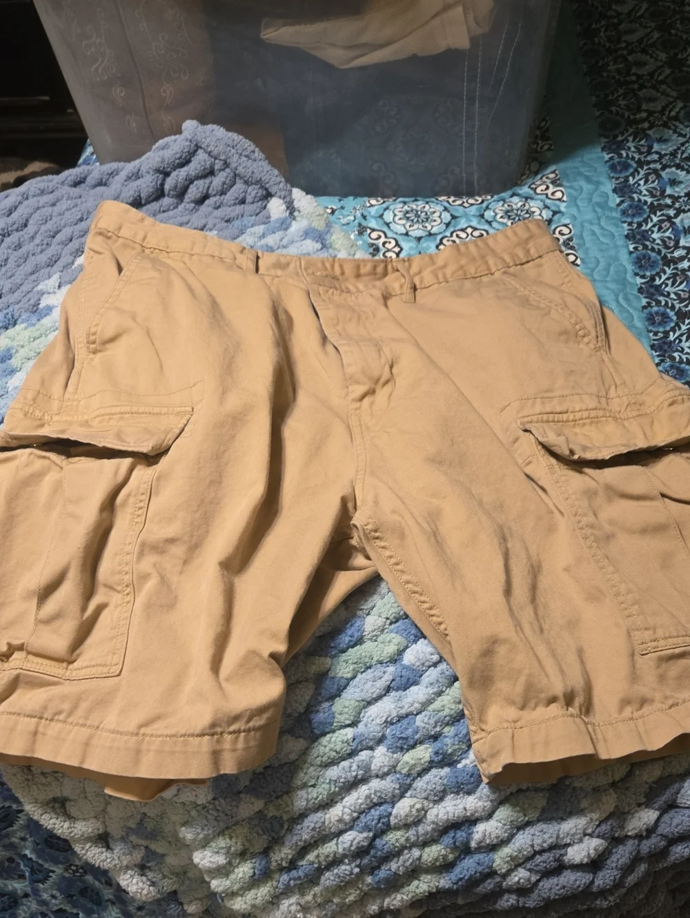 Levi's Tan Cargo Shorts with Multiple Pockets